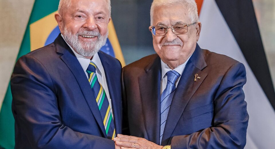 Plano de paz em Gaza é tema de telefonema entre Lula e Mahmoud Abbas