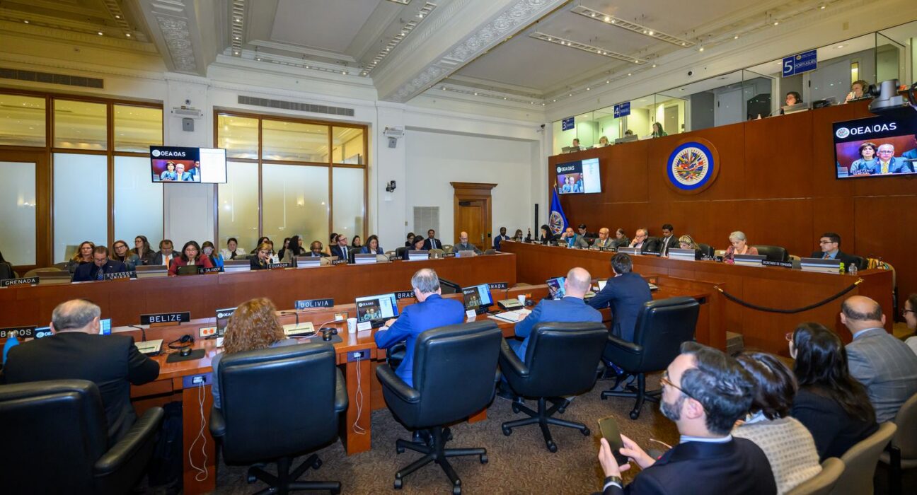 Reunião da OEA sobre Venezuela expõe divisão política no continente