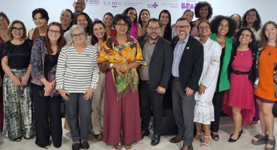 Governo reforça SUS com 760 profissionais em enfermagem obstetrícia