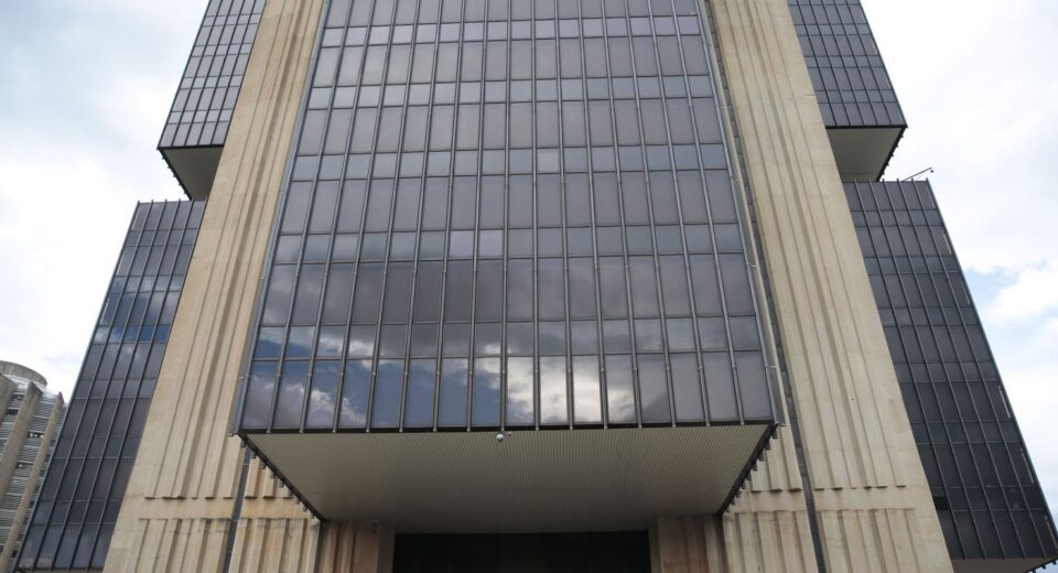 Mercado financeiro reduz para 4,02% projeção de inflação para 2026