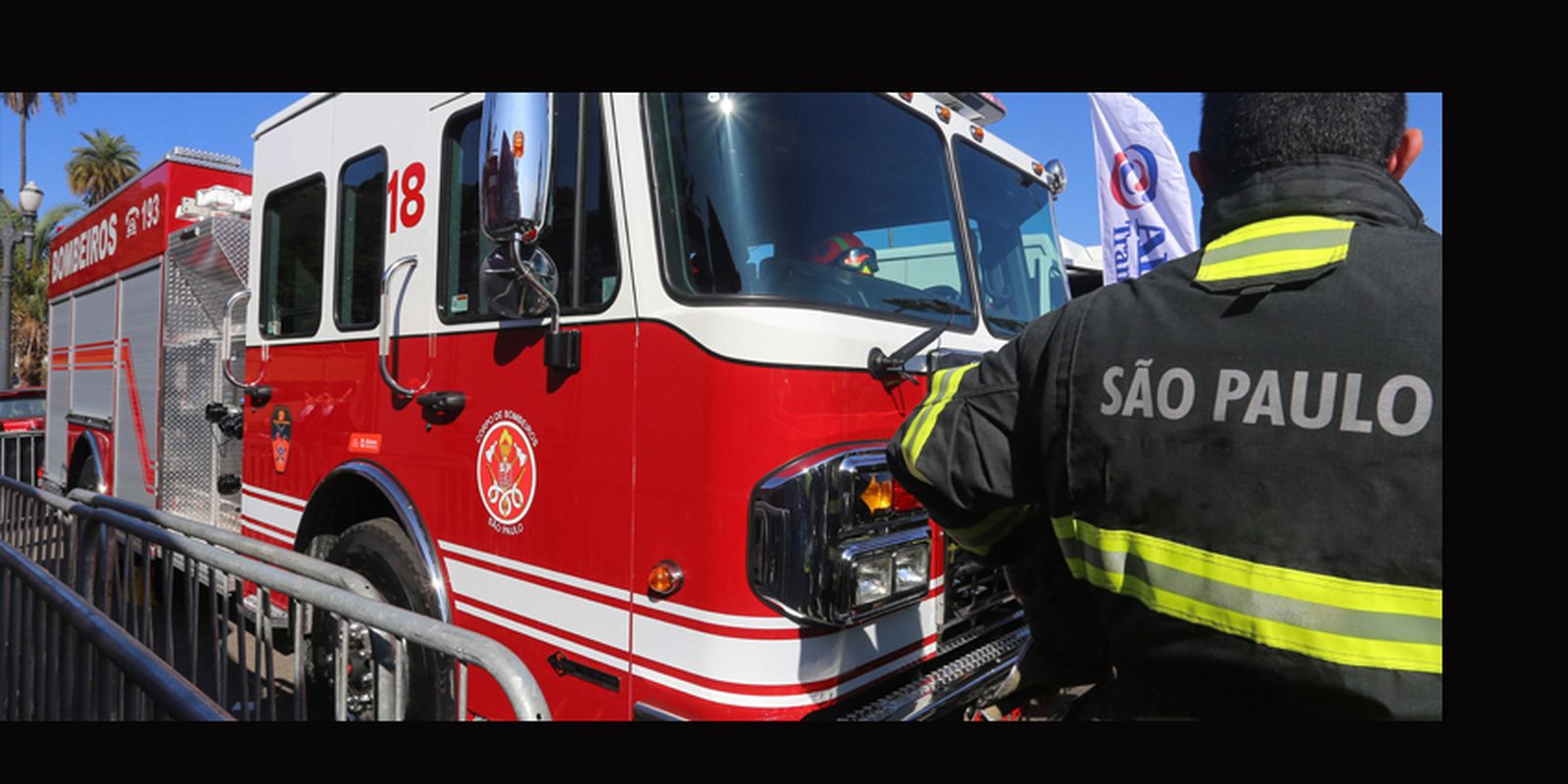 Homem e bebê morrem em incêndio em apartamento na zona leste de SP