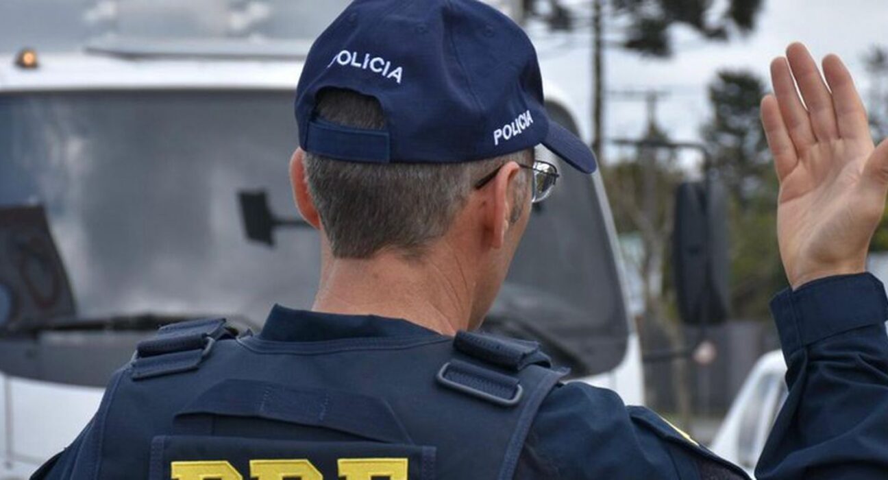 Acidentes em estradas federais durante o feriado matam 109 pessoas