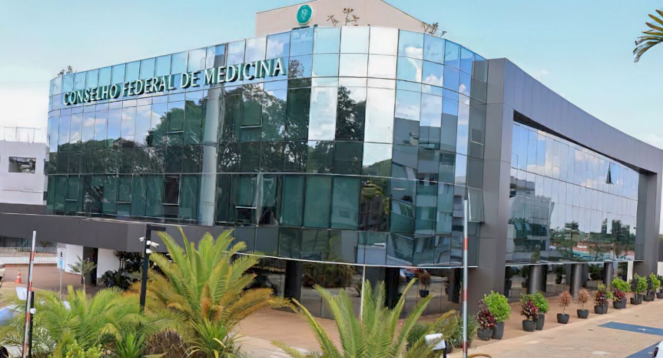 CFM estuda usar Enamed para conceder registro profissional