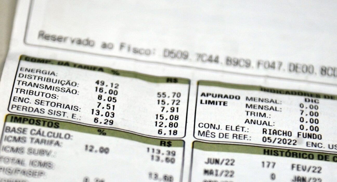 Fevereiro seguirá com bandeira tarifária verde na conta de luz