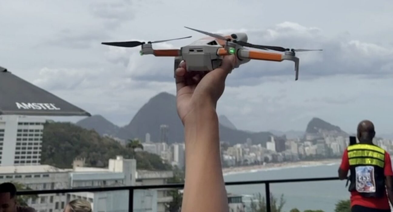 Vídeos de drones despertam interesse de turistas por favelas do Rio