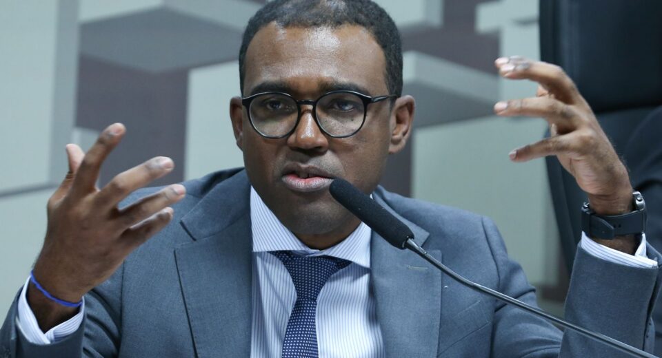 BC: diretor nega ter recomendado compra de carteiras do Master ao BRB