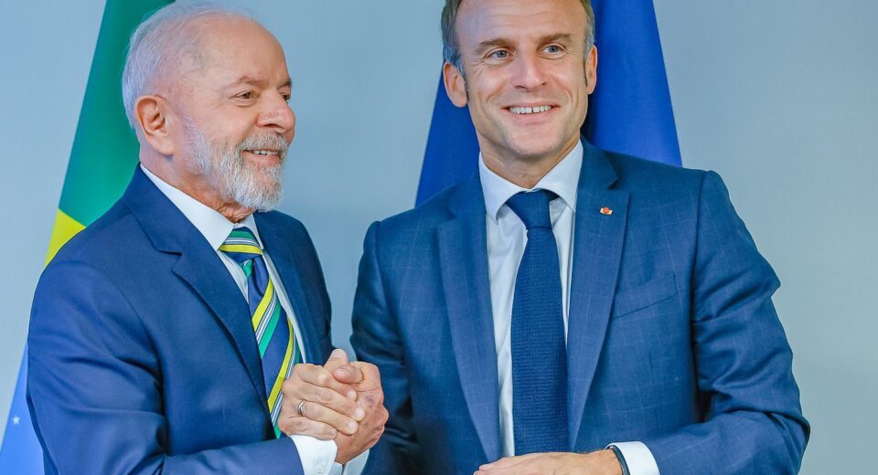 Em telefonema, Lula e Macron conversam sobre Conselho da Paz de Trump