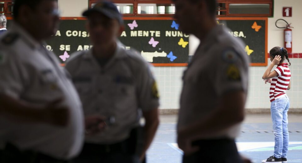PGR dá aval a escolas cívico-militares paulistas, mas não a pagamentos