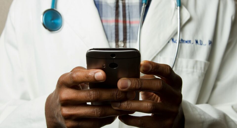 Governo quer que Enamed seja exame de proficiência para médicos