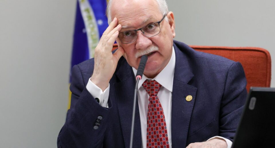 Fachin diz que democracia atravessa tempos desafiadores