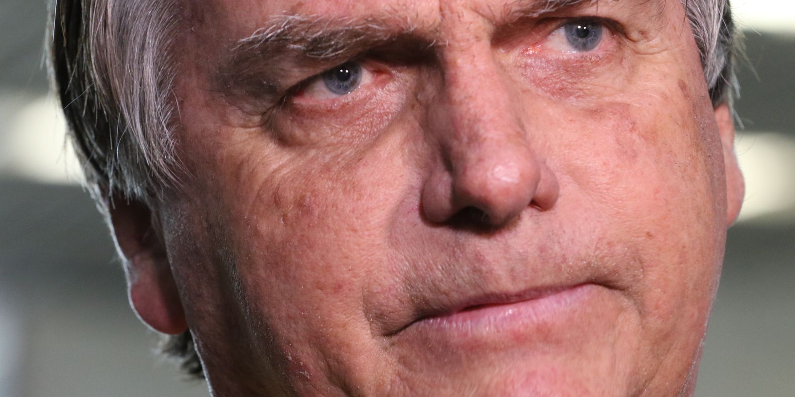 Moraes pede relatório de visitas e rotina de Bolsonaro na prisão