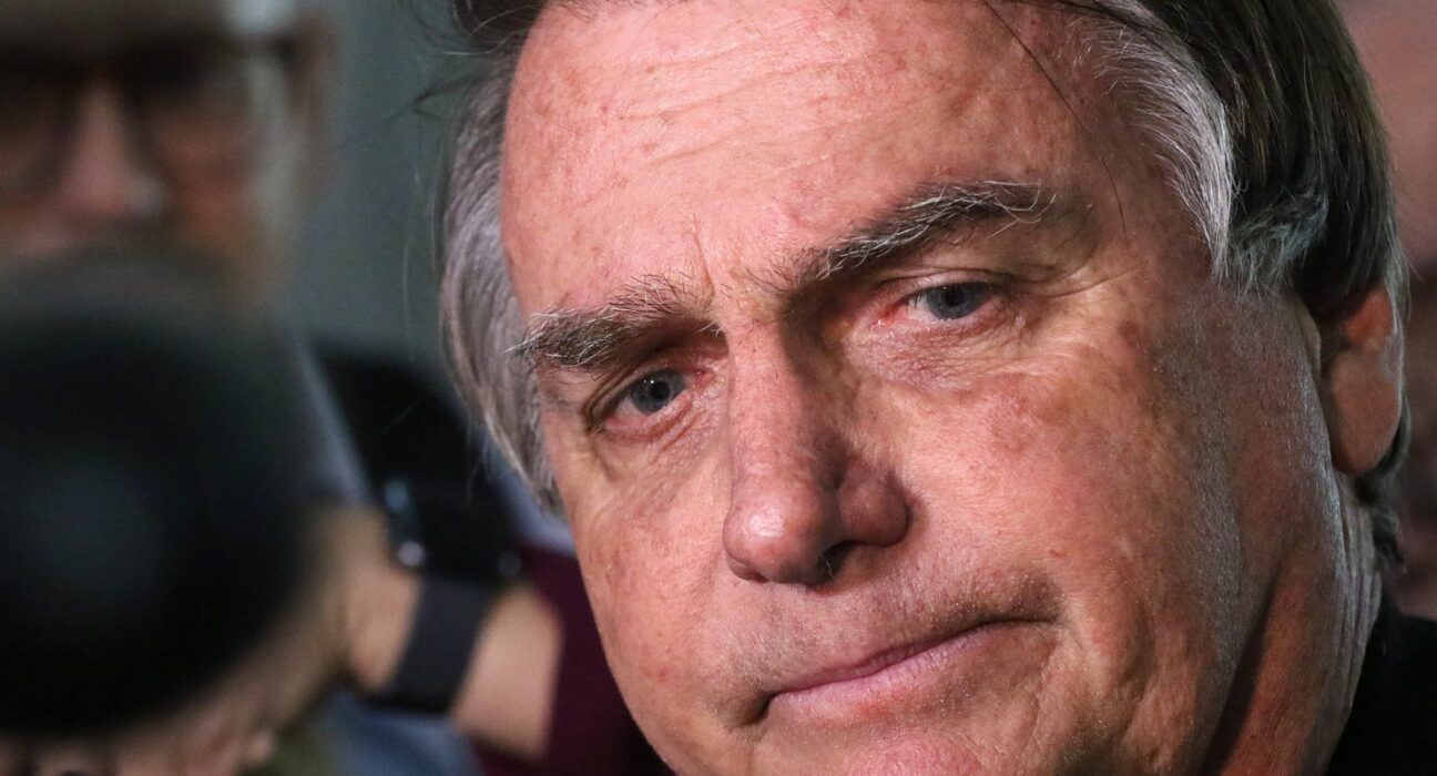 Moraes nega mais um recurso de Bolsonaro contra condenação por golpe