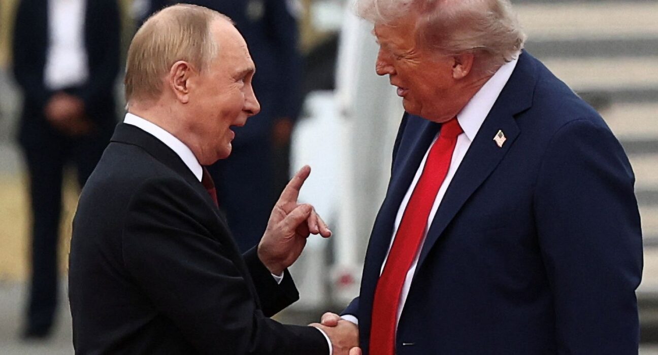 Ação de Trump nas Américas favorece Putin na Ucrânia, diz historiador