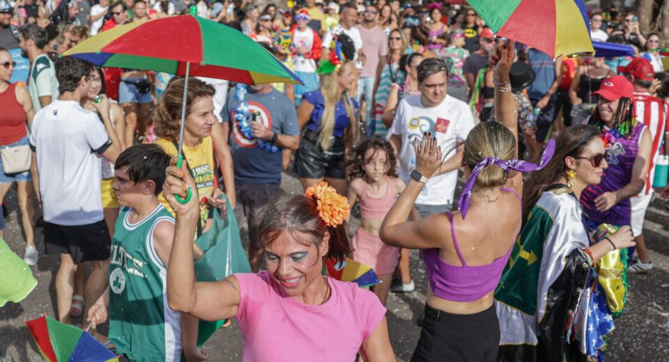 Galinho de Brasília honra a tradição do frevo e a paixão pelo futebol