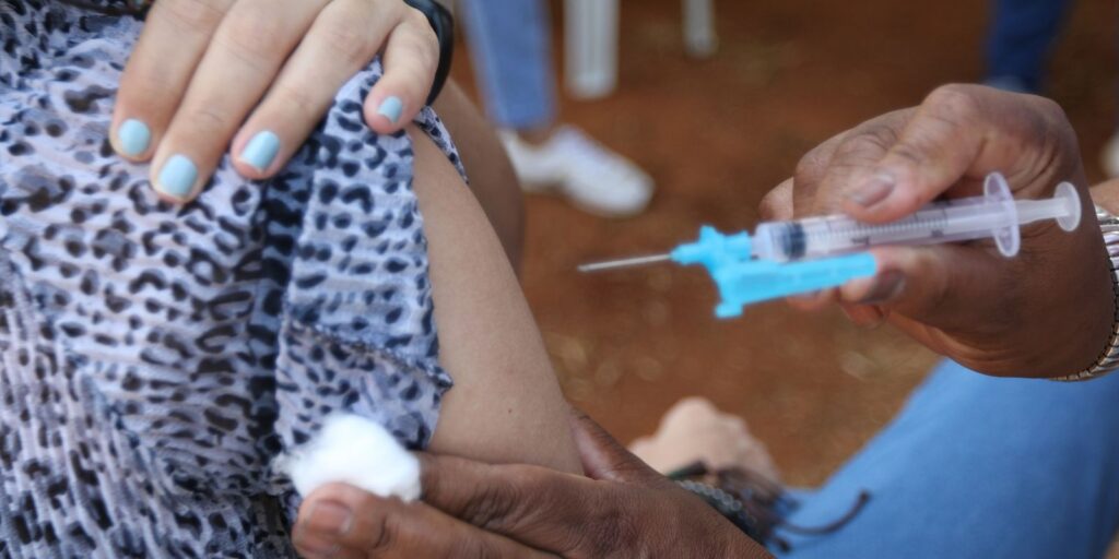 Cobertura vacinal contra HPV atinge 95,81% na capital paulista