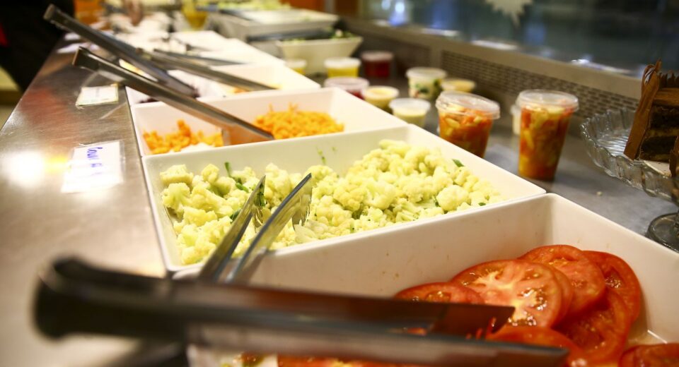 Alelo obtém liminar contra nova regra do vale-alimentação 