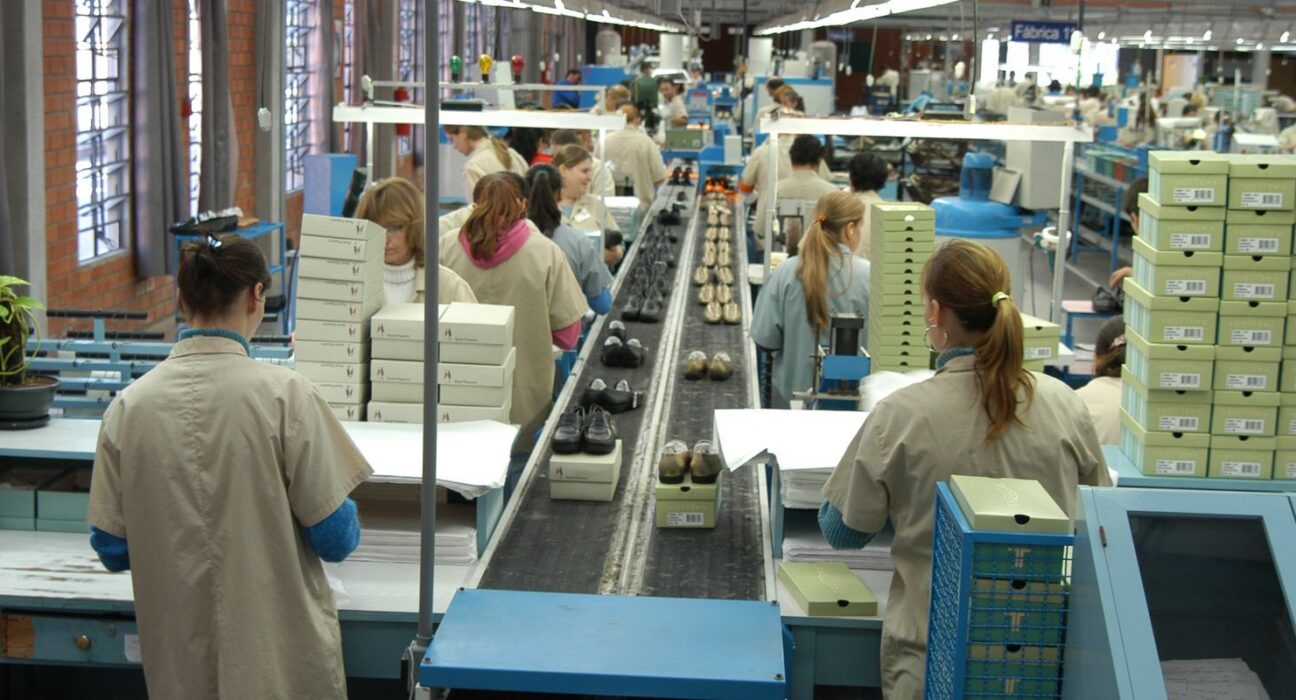 Empresas têm até este sábado para enviar dados salariais por gêneros