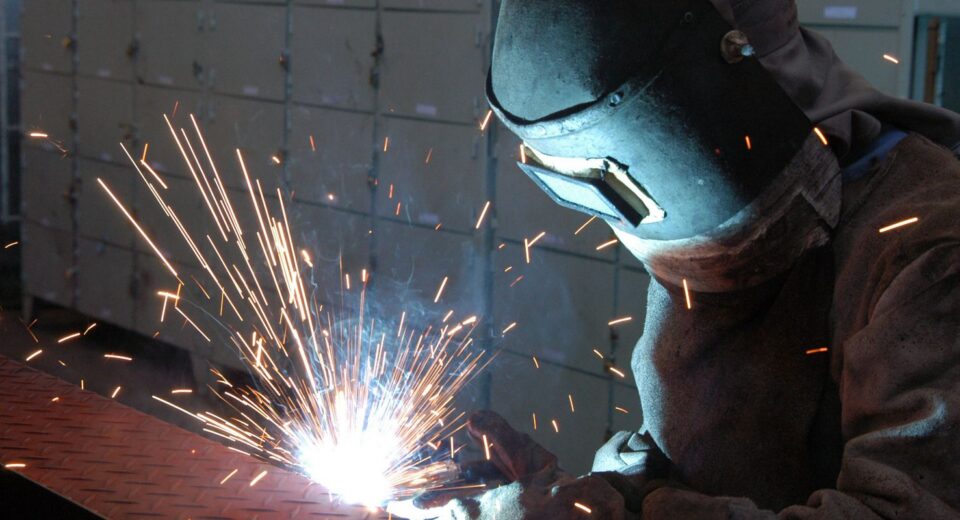 Inflação na porta de fábrica cai 4,53% em 2025; 2ª menor desde 2014