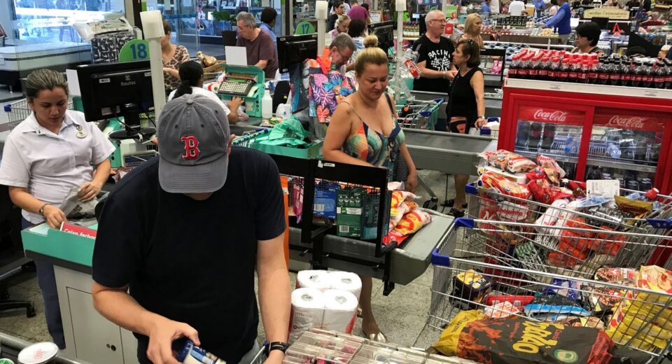 Inflação oficial de janeiro fica em 0,33% e se mantém dentro da meta