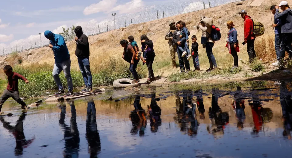 Quase 8 mil pessoas morreram em rotas migratórias em 2025