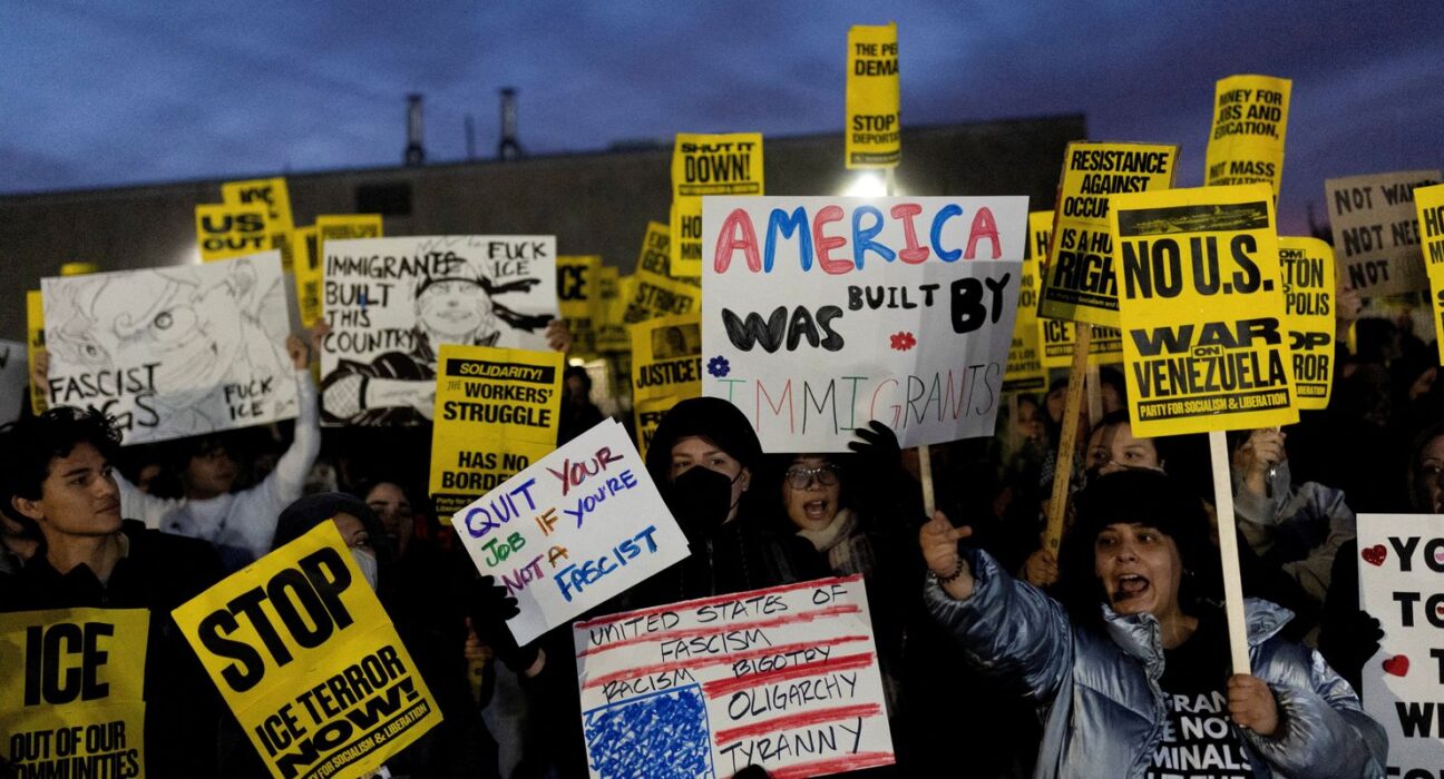 Desordem mundial de Trump: ONG alerta para autoritarismo em 100 países