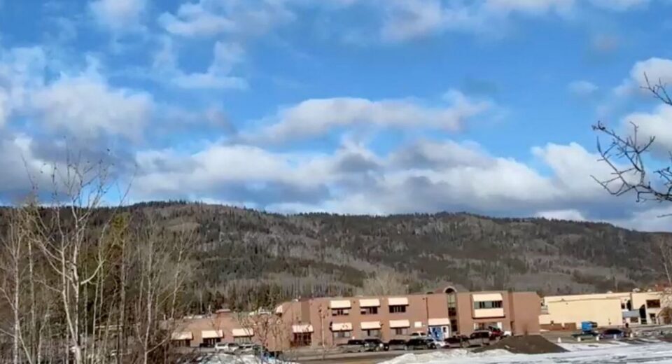 Ataque a tiros em escola no Canadá deixa 10 mortos