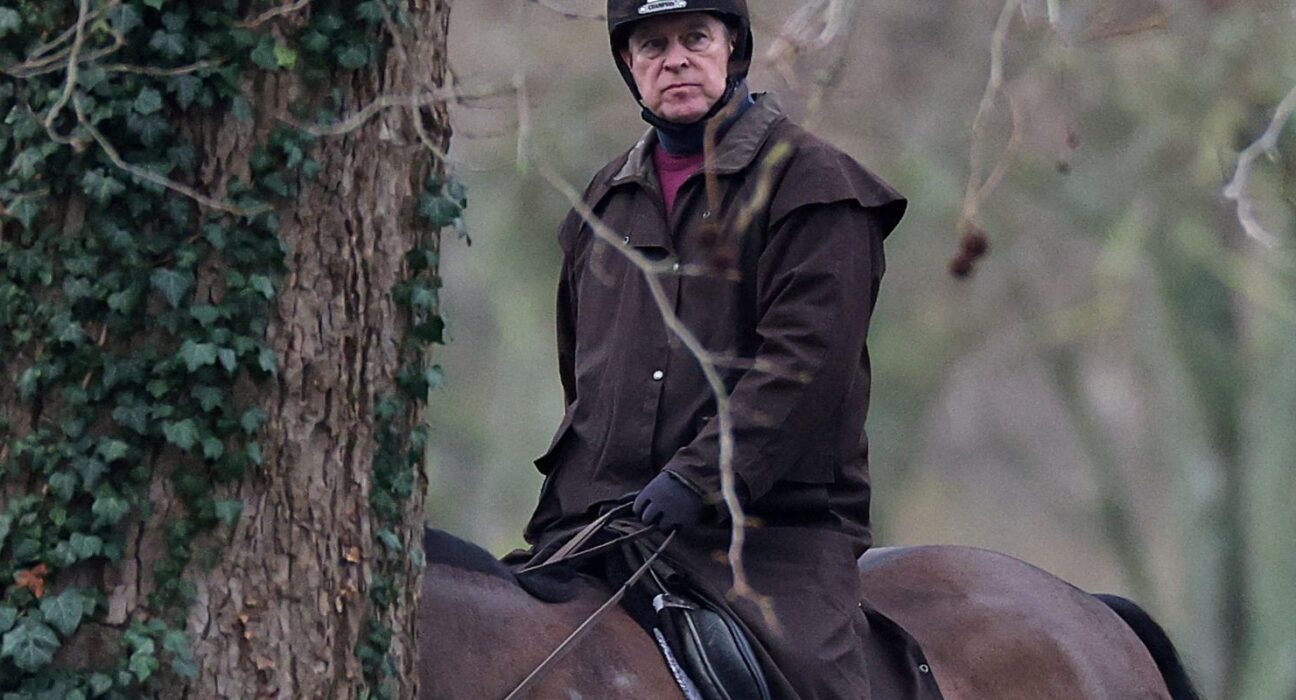 Caso Epstein: ex-príncipe Andrew é detido por suspeitas de má conduta