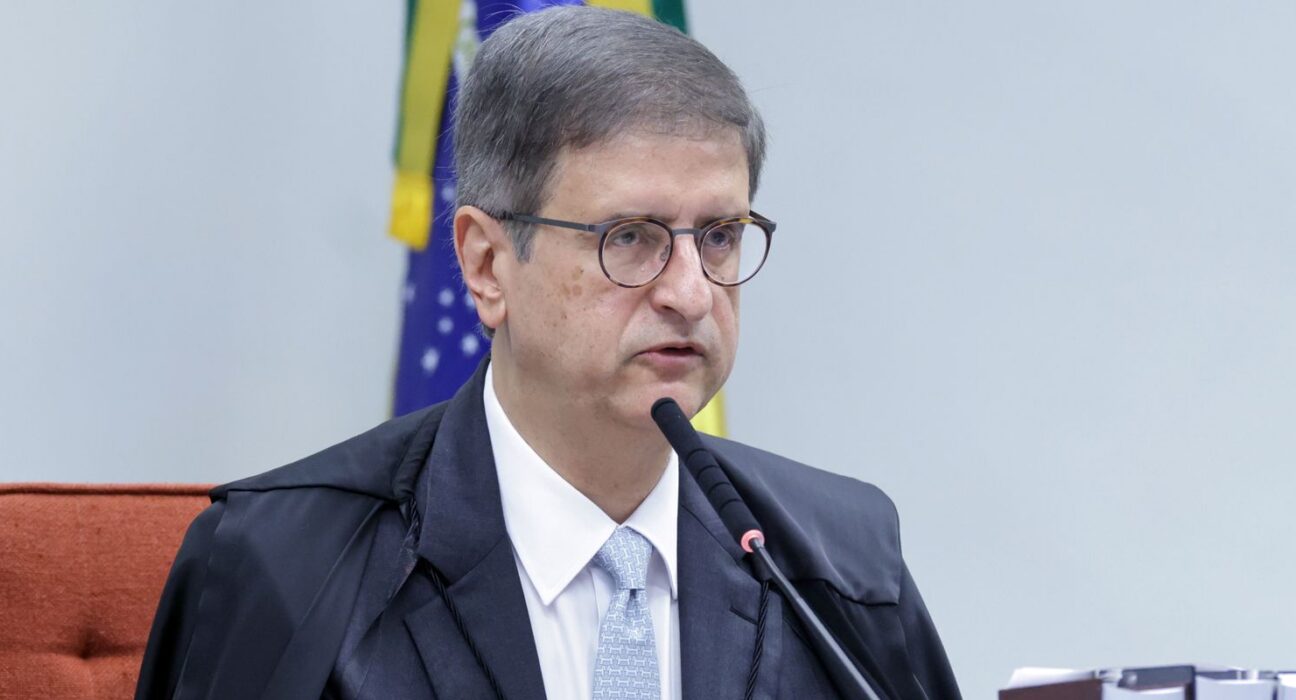 PGR apresenta parecer contrário à prisão domiciliar para Bolsonaro