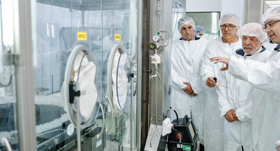 Lula defende parceria com a China para produção de vacina