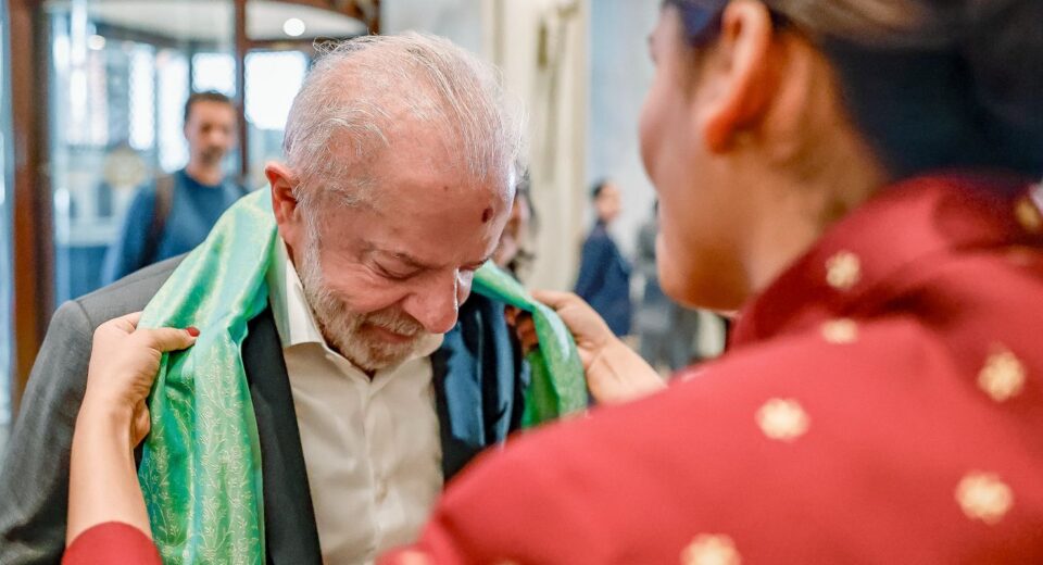 Lula chega à Índia e primeiro compromisso é cúpula sobre IA