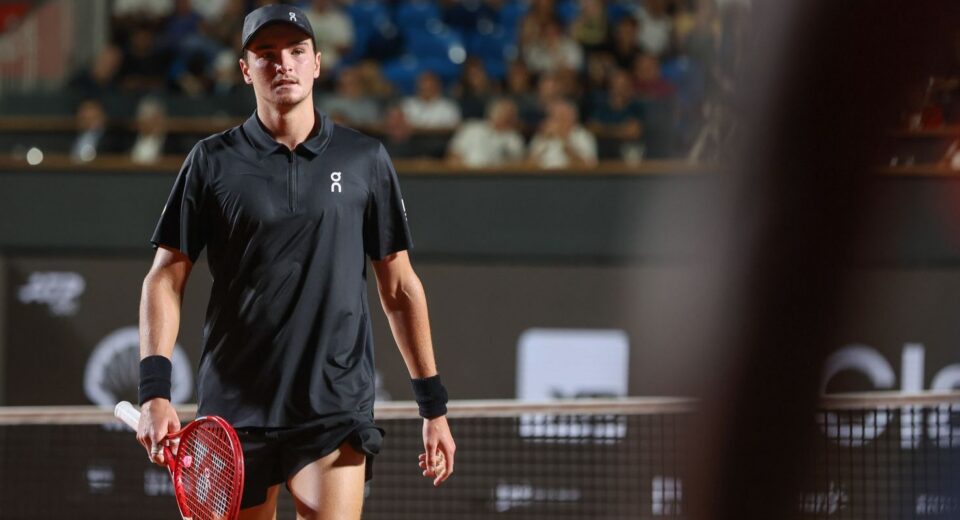 Rio Open: João Fonseca mira final nas duplas após queda em simples