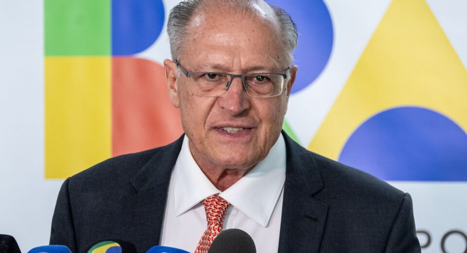 Tarifa global de 15% dos EUA é boa para o Brasil, diz Alckmin