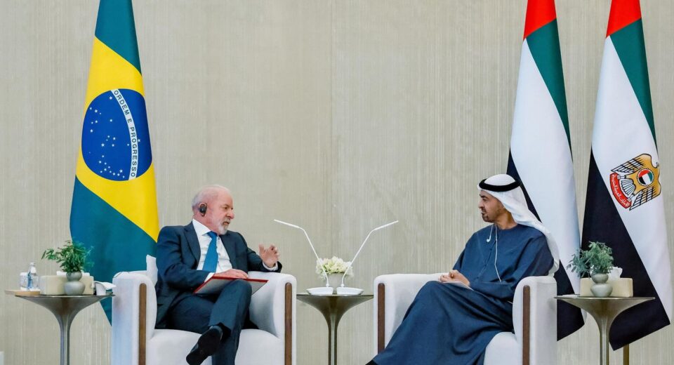Lula se reuniu com presidente dos Emirados Árabes Unidos