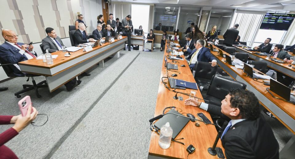 Irmãos de Toffoli não são obrigados a depor em CPI, decide Mendonça