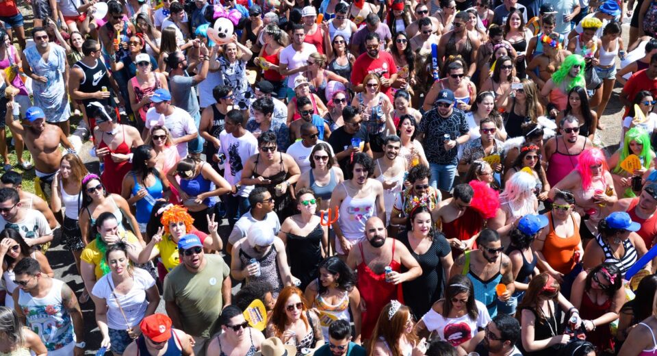 Veja dicas para curtir o carnaval com segurança e alegria