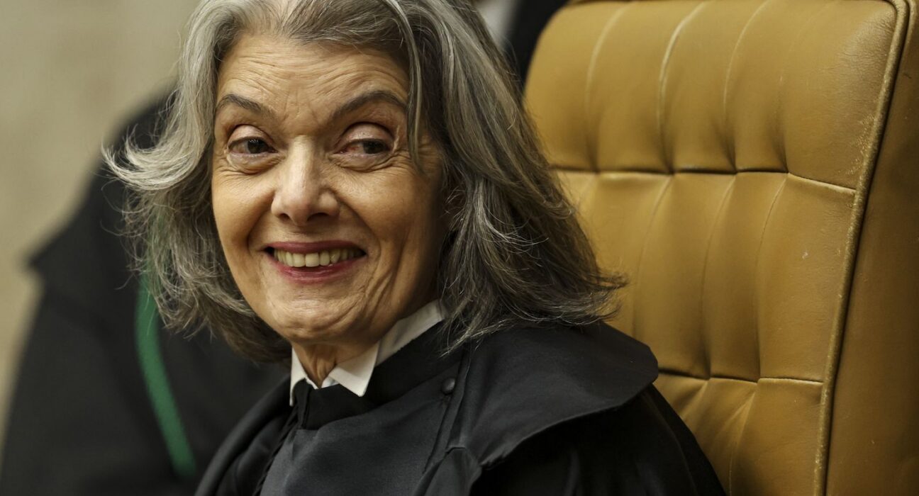 Cármen Lúcia anuncia proposta para atuação de juízes eleitorais