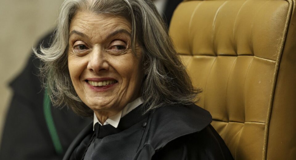 Cármen Lúcia anuncia proposta para atuação de juízes eleitorais