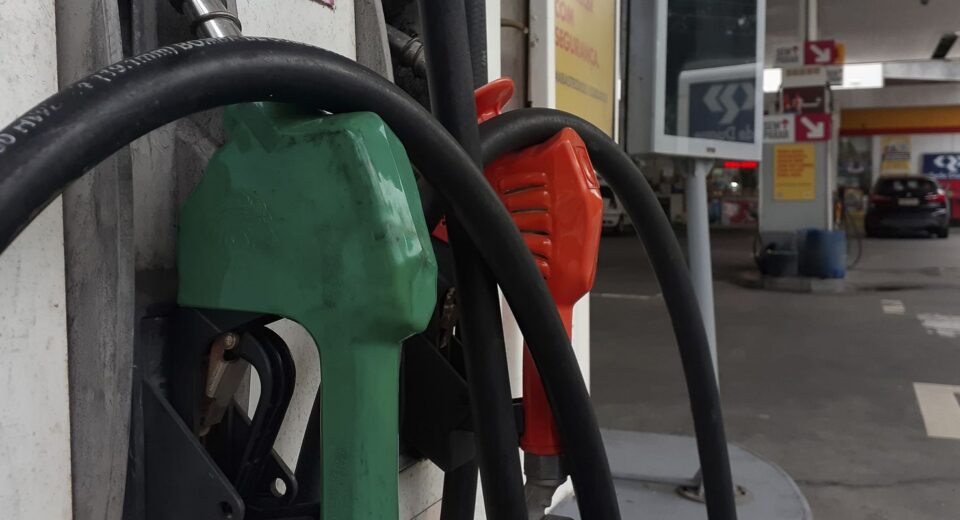 Inmetro e ANP combatem fraudes em postos de combustíveis