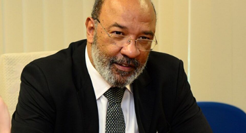 Morre professor Mário Theodoro, destaque na luta contra o racismo