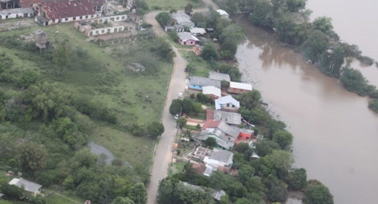 Quatro regiões do país têm alerta de chuvas intensas até sábado (7)