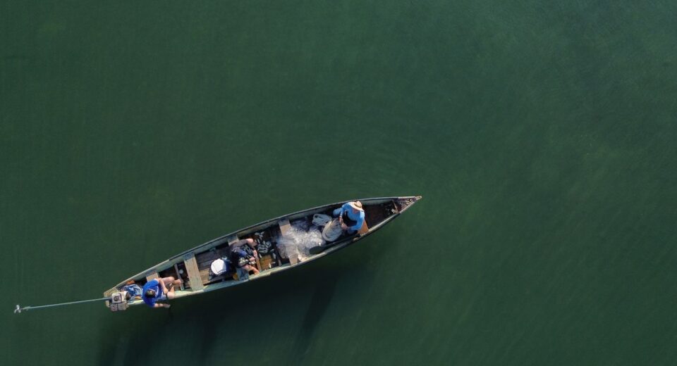 Ministério da Pesca cancela mais de 76 mil licenças de pescadores