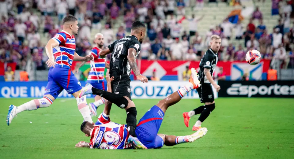 Fim de semana tem Clássico-Rei e semifinais do Baiano na TV Brasil