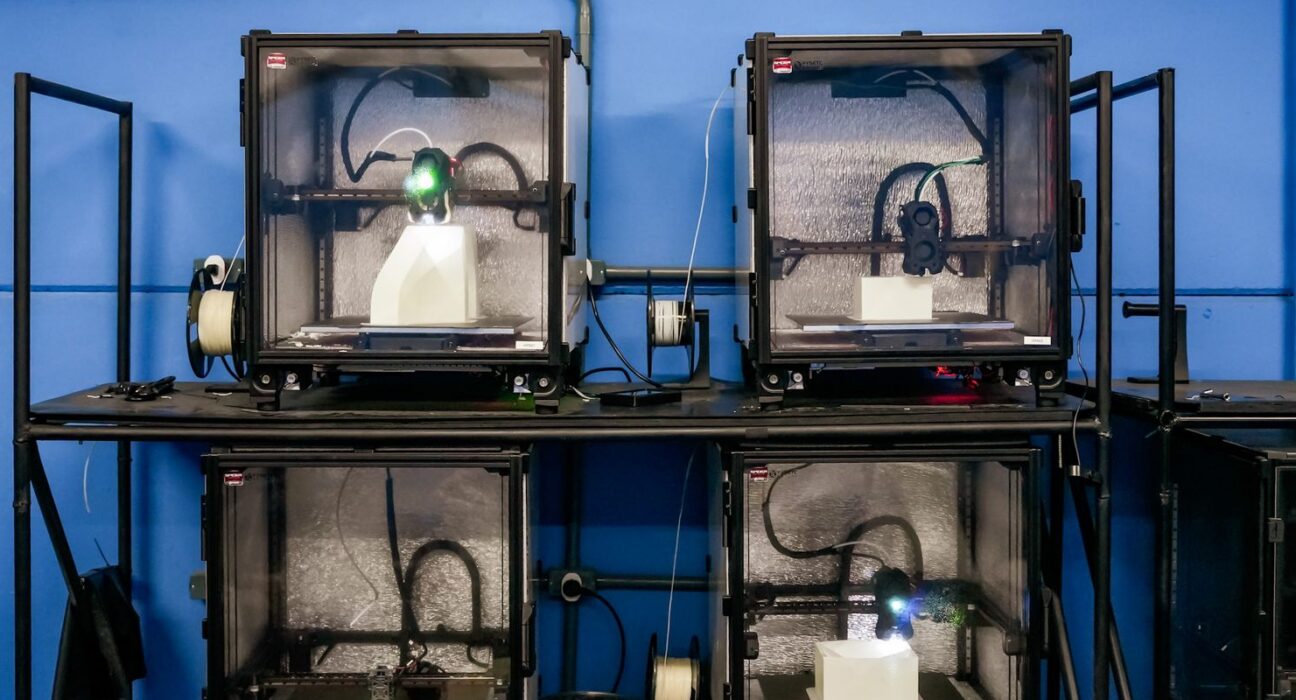 Beija-Flor de Nilópolis inova no carnaval 2026 e usa impressoras 3D