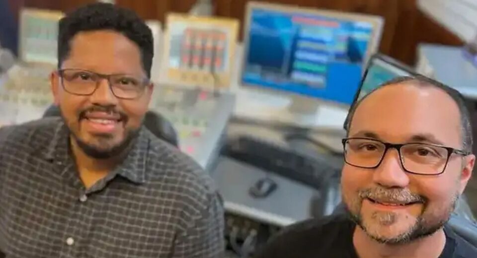 Comitês da EBC fazem homenagem aos profissionais do Tarde Nacional