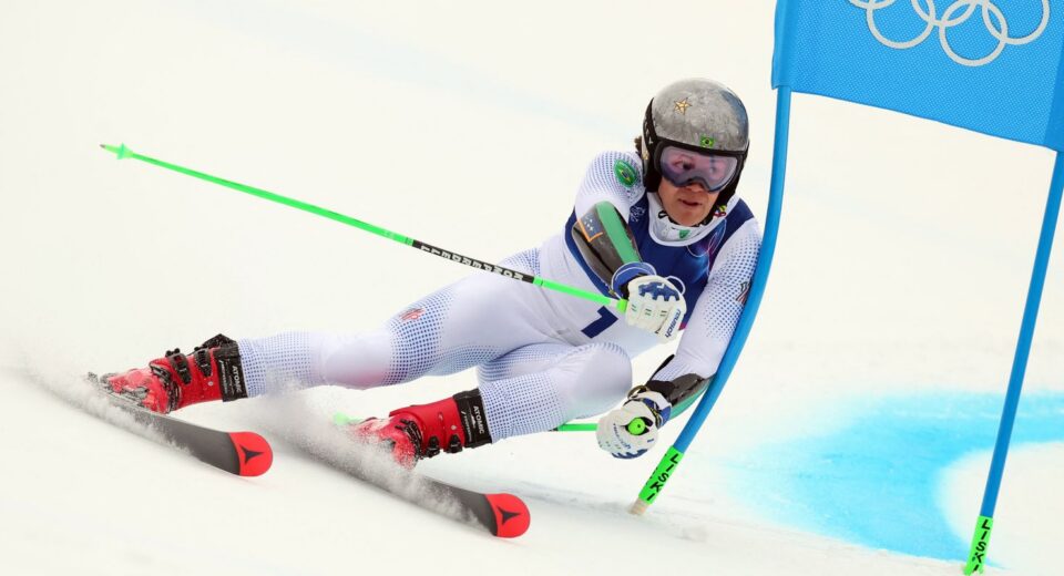 Lucas Pinheiro conquista 1° ouro para o Brasil em Olimpíada de Inverno