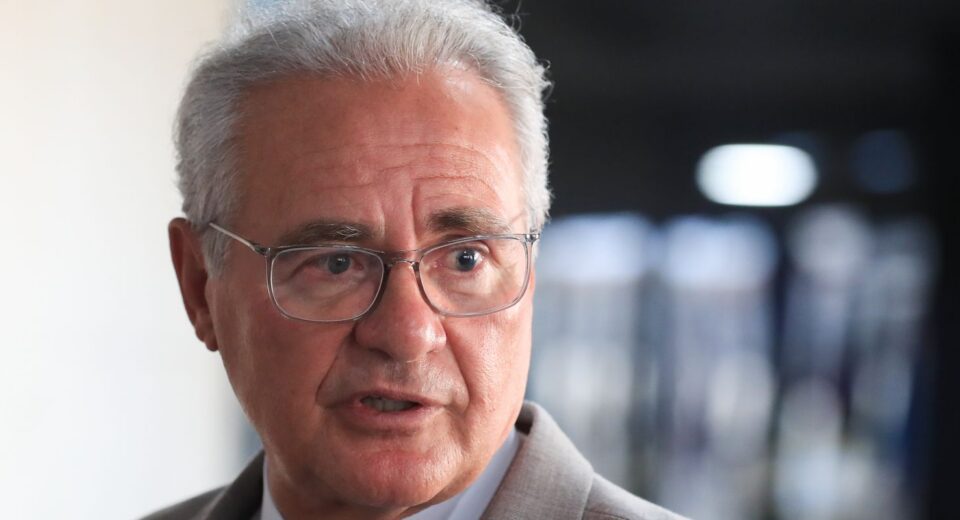 Senadores se reúnem com Fachin e pedem acesso ao inquérito do Master