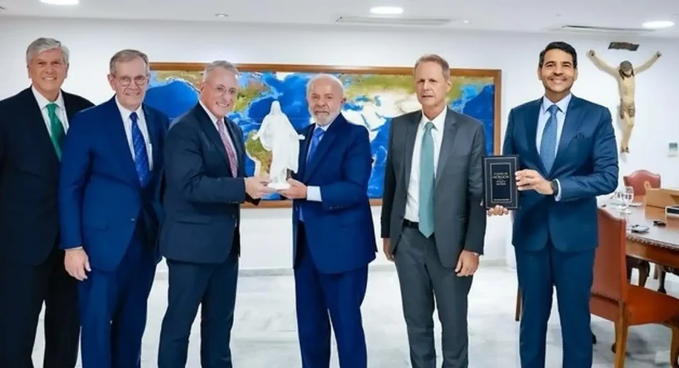 Lula recebe líderes mórmons dos EUA no Palácio do Planalto