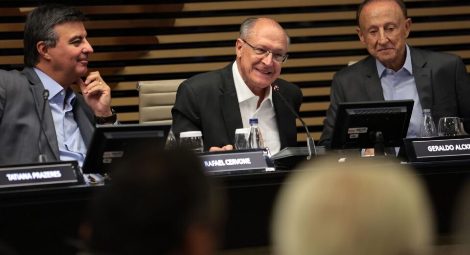 Alckmin diz que redução da jornada de trabalho é tendência mundial