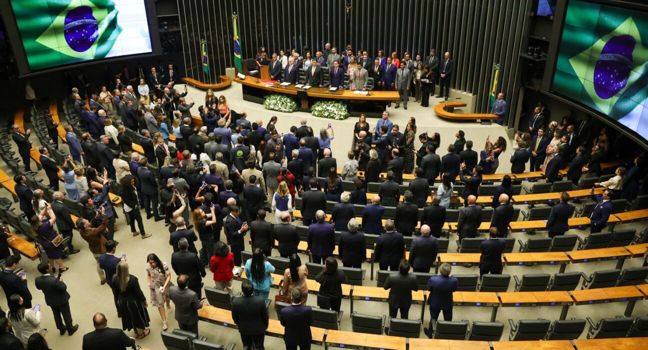 Em mensagem ao Congresso, Lula defende fim da escala 6x1