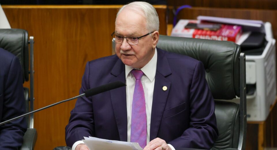 Fachin discursa no Congresso e defende independência dos Poderes